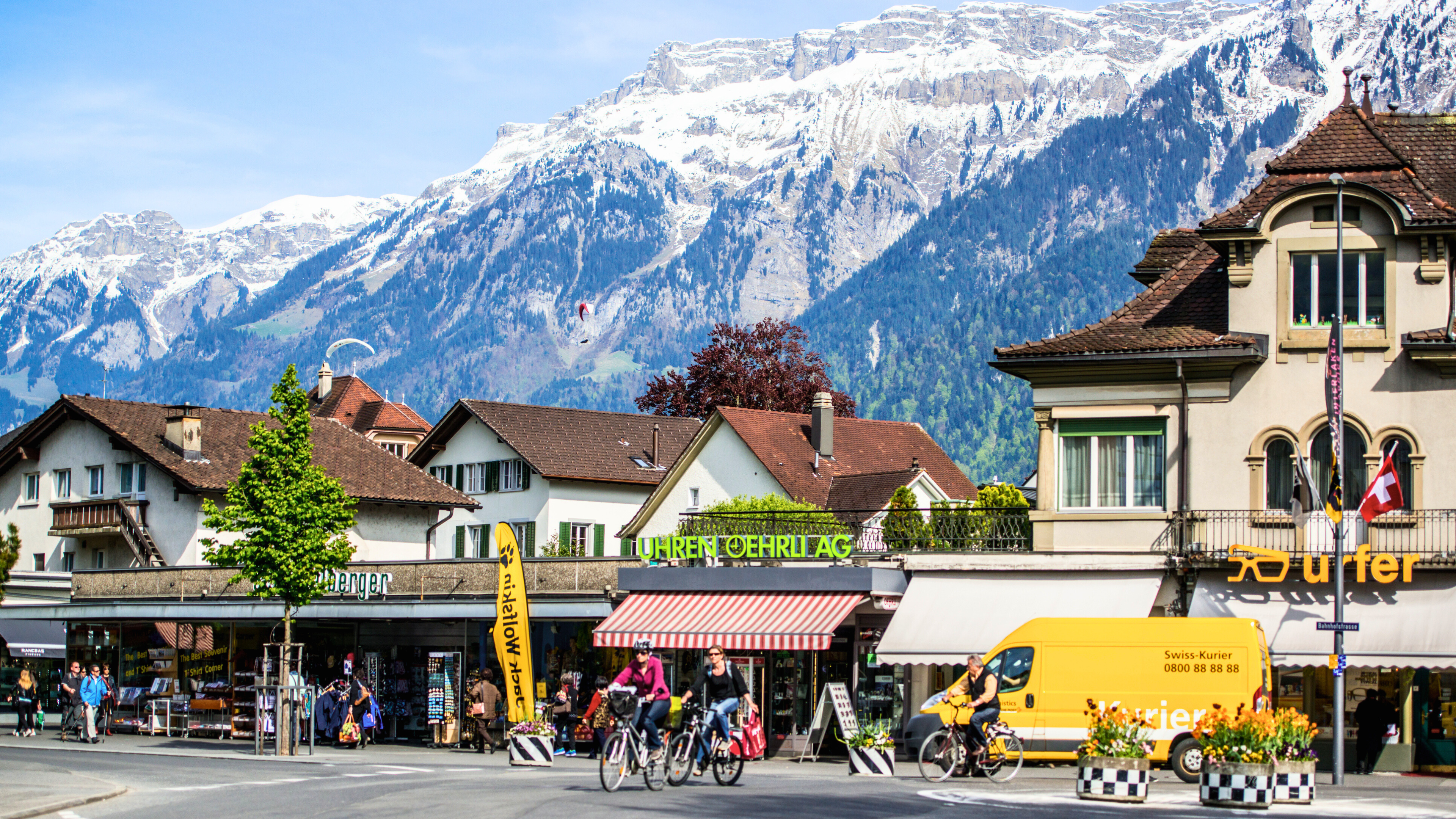 Lakes, Peaks and Railways of Switzerland Singles Tour - Image 7