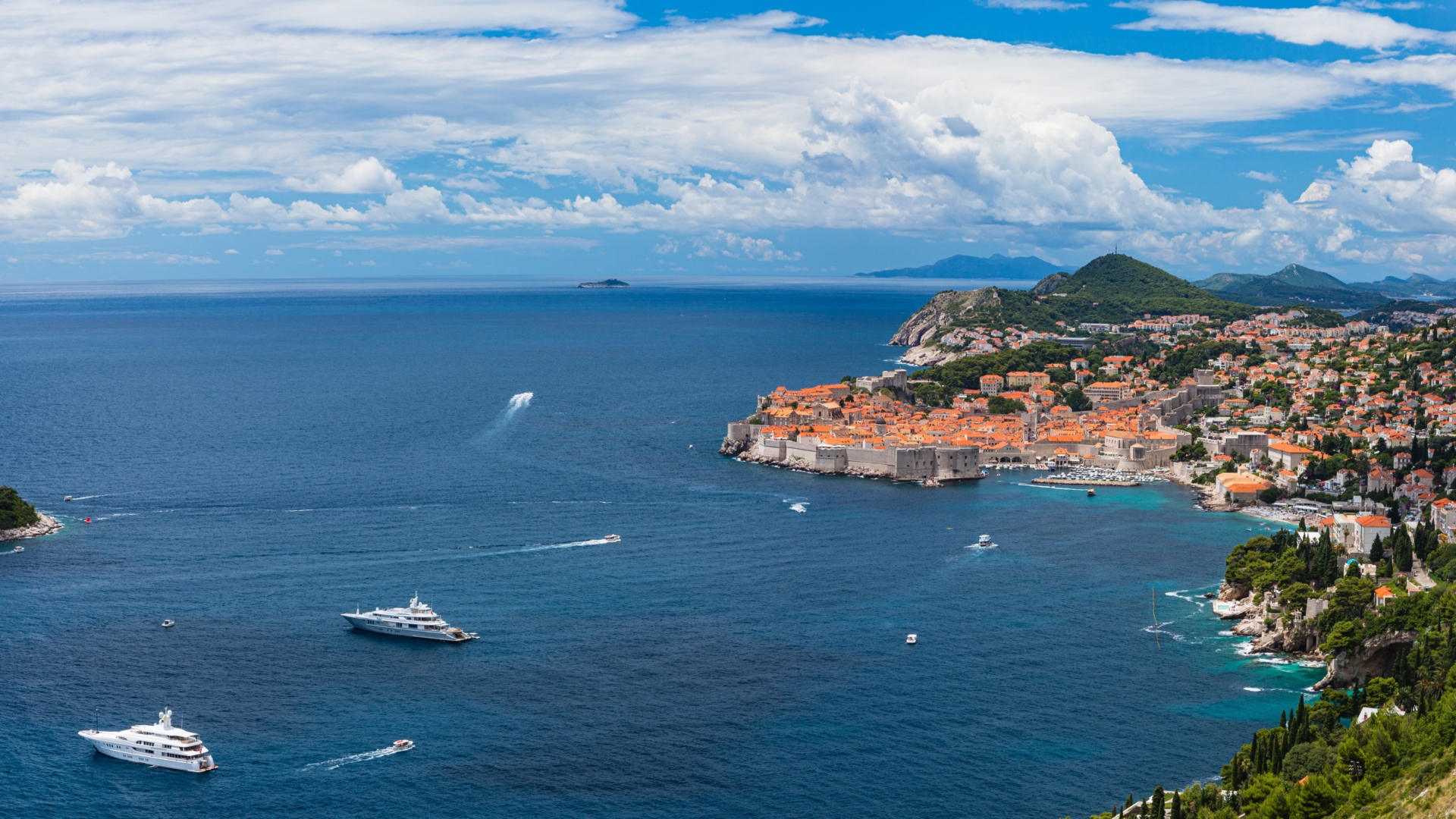 Solo travelers on a Croatian Riviera luxury yacht cruise sailing the Dalmatian Coast.